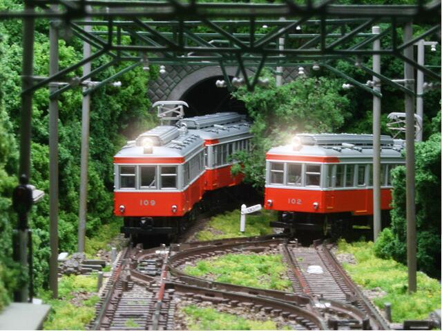 箱根登山鉄道スイッチバックの風景